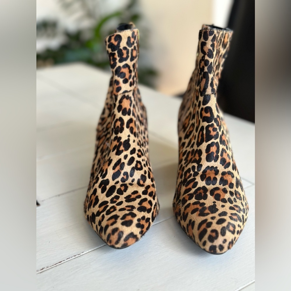 Leopard Booties Steve Madden 7.5